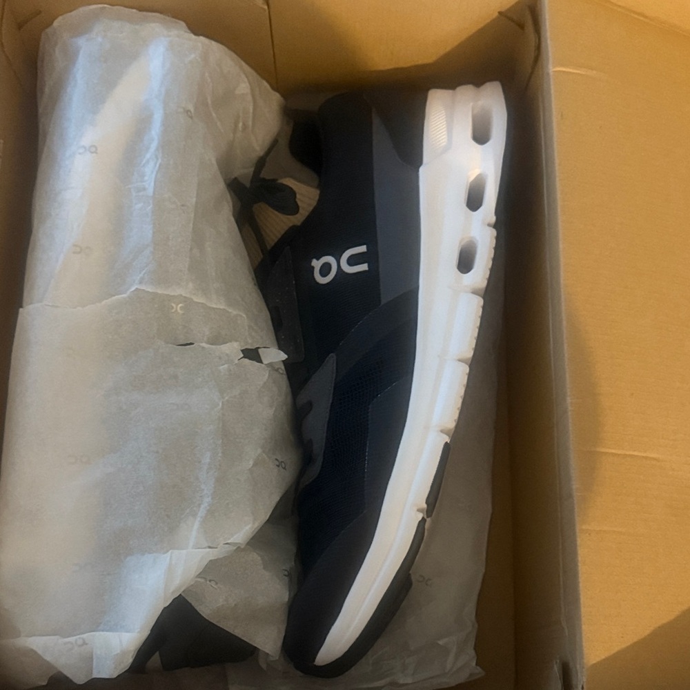 On Running cloudrift Men's Black and White Athletic Shoes